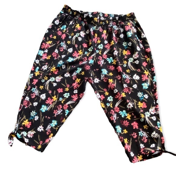 Lane Bryant Ankle‎ Pants Size 18-20 Woman’s Floral Grandma Core New - Picture 1 of 10